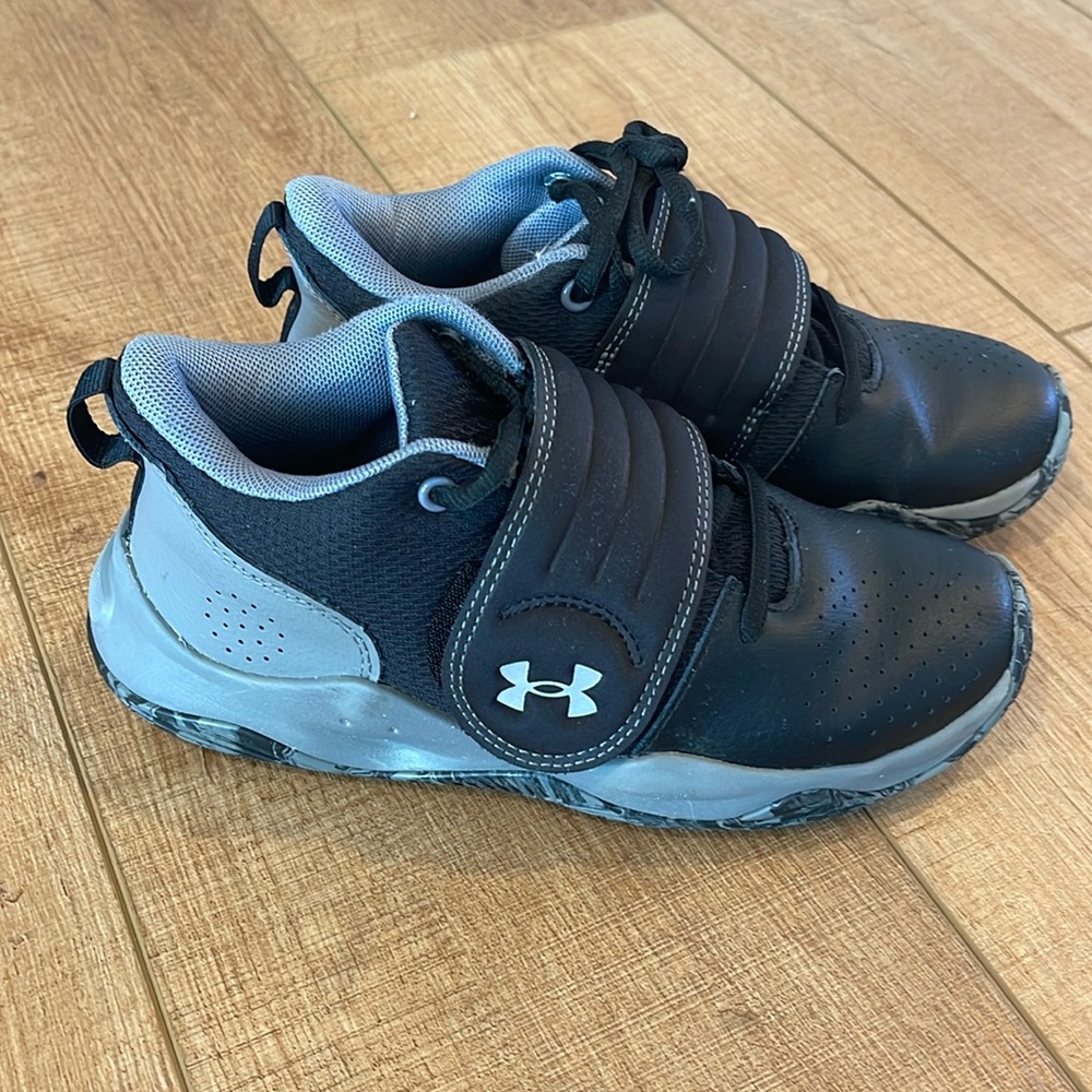 Kids Under Armour Basketball Shoes